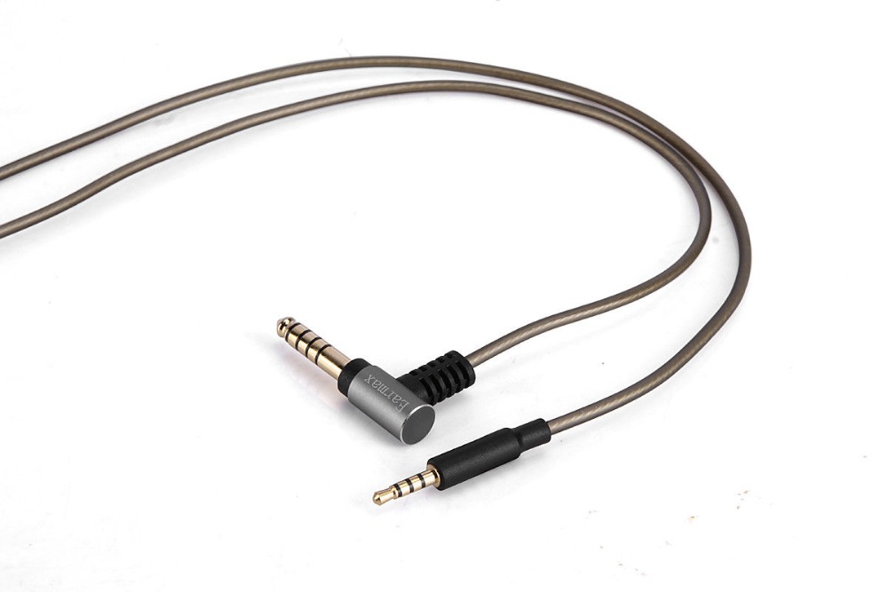 4.4มม./2.5มม.ถึง2.5มม.BALANCED - Sennheiser Headphone Momentum 4 บทวิจารณ์และราคา